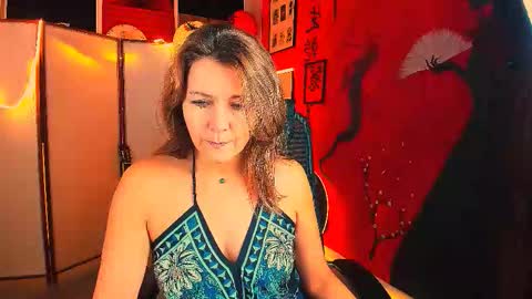 nicolehits online show from 10.18.25