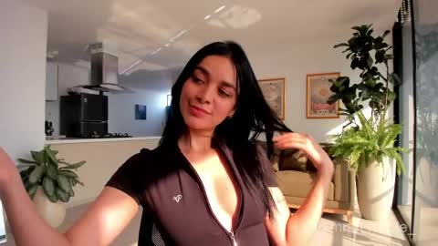 Nicole Manson online show from 03.31.26