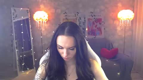 Snapshot of nicolemerz chatting on 06.11.26 Nicole online show from 06.11.26