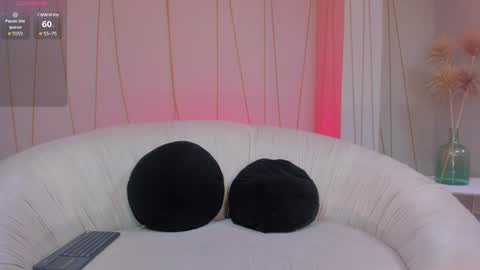 Nicole Sanz online show from 12.18.24