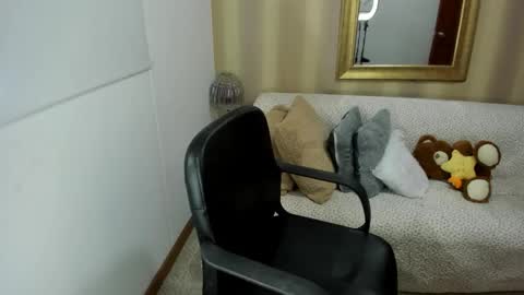 Snapshot of nicolettcolin chatting on 09.22.25 Nicolettcolin online show from 09.22.25