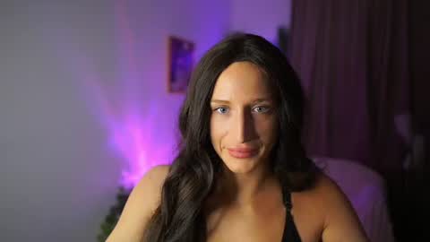 nicolette__shea_ online show from 07.14.26
