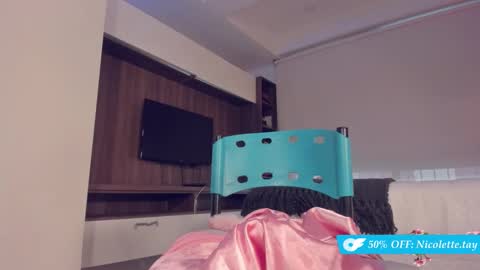 Nicol  online show from 01.08.26