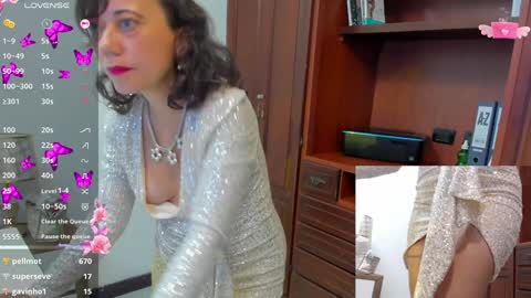 Snapshot of nicolettryan chatting on 01.09.25 Nicolett Ryan online show from 01.09.25