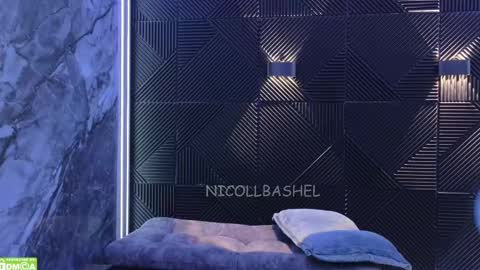 Nicoll  Independent model online show from 02.28.25