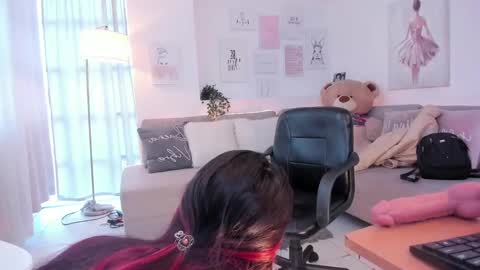 Snapshot of nicolle_foxy chatting on 02.25.25 Nicolle online show from 02.25.25