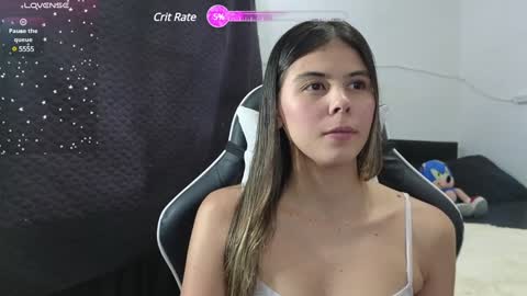 Nicolle online show from 01.08.25