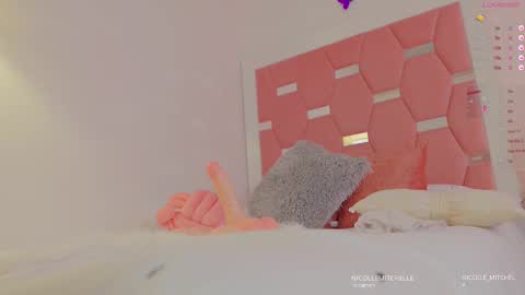  NEW instagram nicollemitchelle online show from 03.01.25