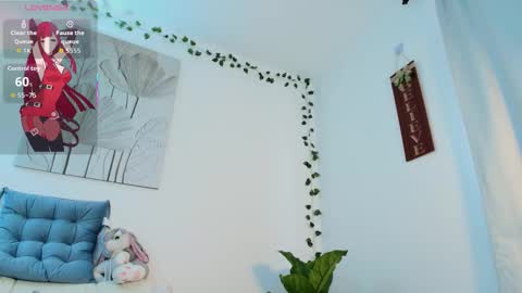 Snapshot of nicolle_swt chatting on 09.22.25 Nicolle online show from 09.22.25