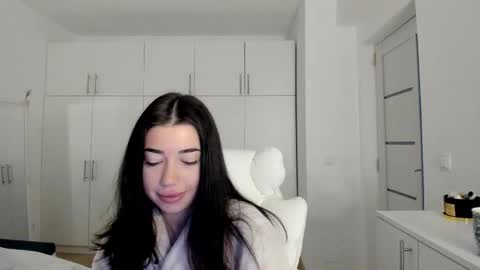 Snapshot of nicolledelight chatting on 10.13.25 Nicolle online show from 10.13.25