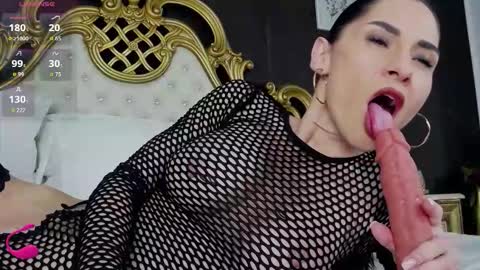 Nicolle online show from 02.06.26