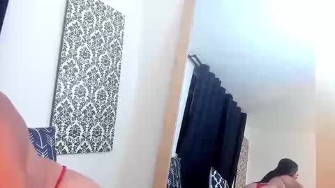 Nicolle Lima online show from 02.14.25