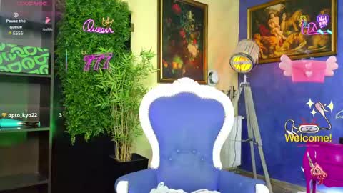 Nicolle online show from 05.13.26