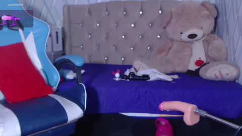 Snapshot of nicolletaylorq chatting on 01.19.25 Nicolle Miley online show from 01.19.25