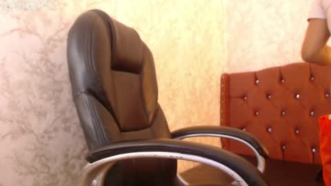 Snapshot of nicolletaylorq chatting on 01.23.25 Nicolle Miley online show from 01.23.25