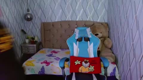 Snapshot of nicolletaylorq chatting on 02.19.25 Nicolle Miley online show from 02.19.25