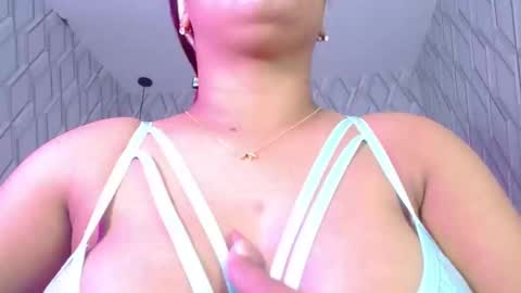 Snapshot of nicolletaylorq chatting on 02.20.25 Nicolle Miley online show from 02.20.25