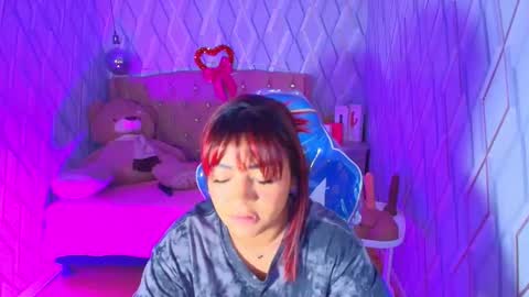 Nicolle Miley online show from 02.08.26