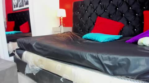 Nicol online show from 03.04.25