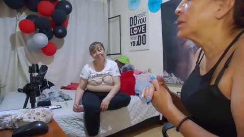 Snapshot of nicoltatiana_ chatting on 05.12.26 nicoltatiana_ online show from 05.12.26