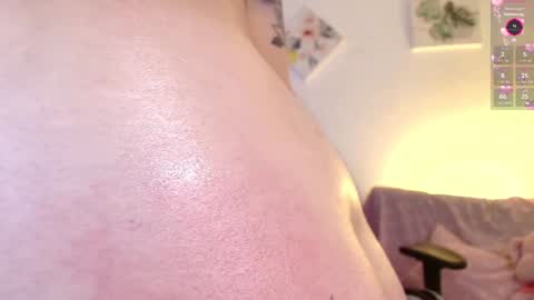 Snapshot of nicolthompsonn chatting on 12.31.24 Nicol online show from 12.31.24