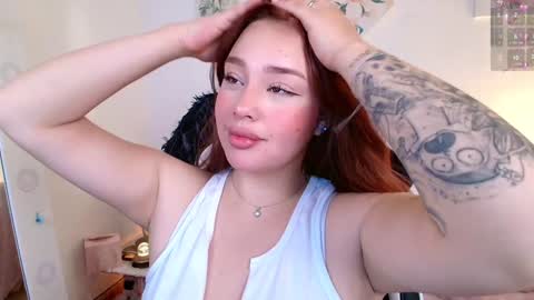 Snapshot of nicolthompsonn chatting on 01.18.25 Nicol online show from 01.18.25