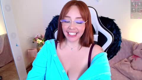 Snapshot of nicolthompsonn chatting on 01.20.25 Nicol online show from 01.20.25