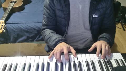 Julian online show from 12.11.24