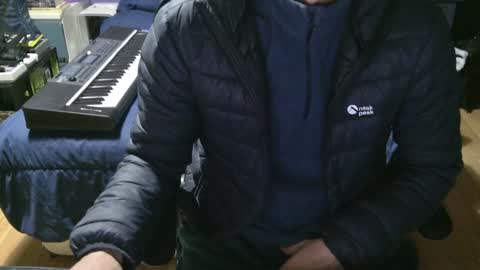 Julian online show from 01.05.25