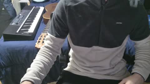 Julian online show from 01.10.25
