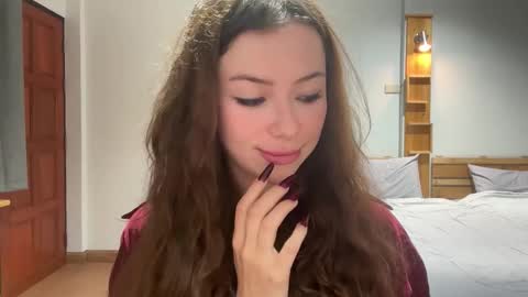 Aurora online show from 10.28.25