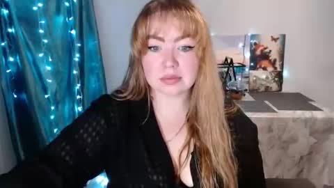 nightlaura online show from 12.28.24