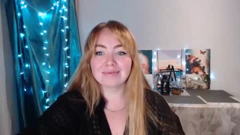nightlaura online show from 12.29.24