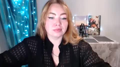 nightlaura online show from 01.02.25