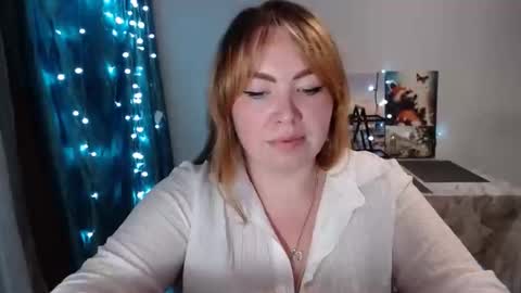 nightlaura online show from 01.06.25
