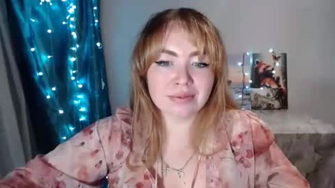 nightlaura online show from 01.10.25