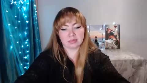 nightlaura online show from 01.14.25