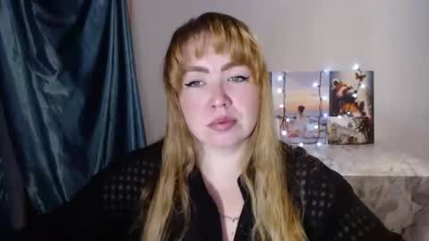 nightlaura online show from 01.15.25