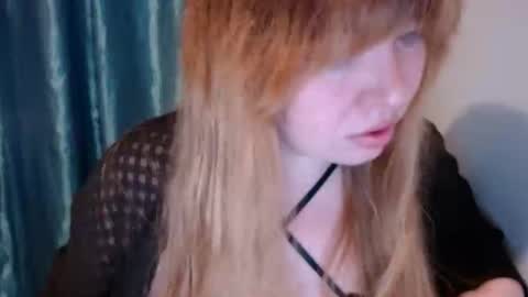 nightlaura online show from 03.10.25