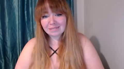 nightlaura online show from 03.10.25