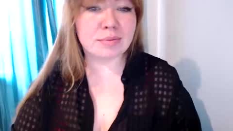nightlaura online show from 03.12.25