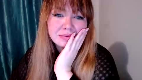 nightlaura online show from 03.12.25
