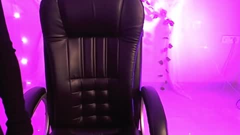 Snapshot of nightqueen107446 chatting on 02.22.25 nightqueen107446 online show from 02.22.25