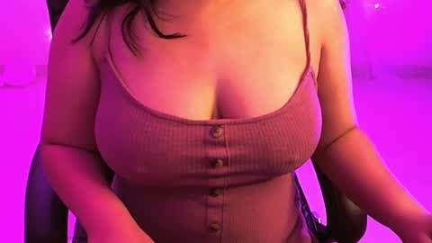 Snapshot of nightqueen107446 chatting on 03.12.25 nightqueen107446 online show from 03.12.25