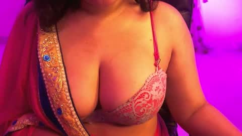 Snapshot of nightqueen107446 chatting on 10.18.25 nightqueen107446 online show from 10.18.25