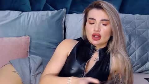 Iris online show from 01.08.26