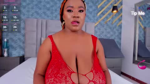 NiiaMoore online show from 10.09.25