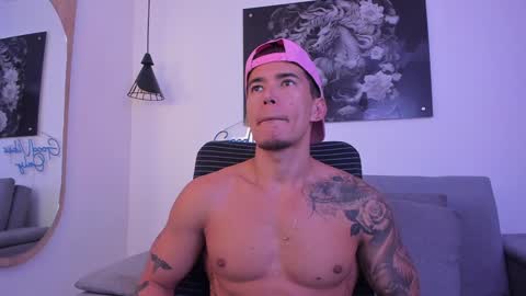 Niick online show from 12.25.24