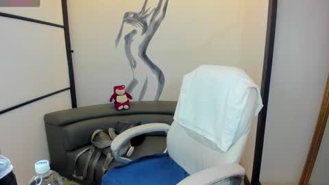 Anni online show from 01.30.25