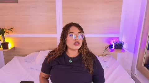 Call me Nicky online show from 01.05.26